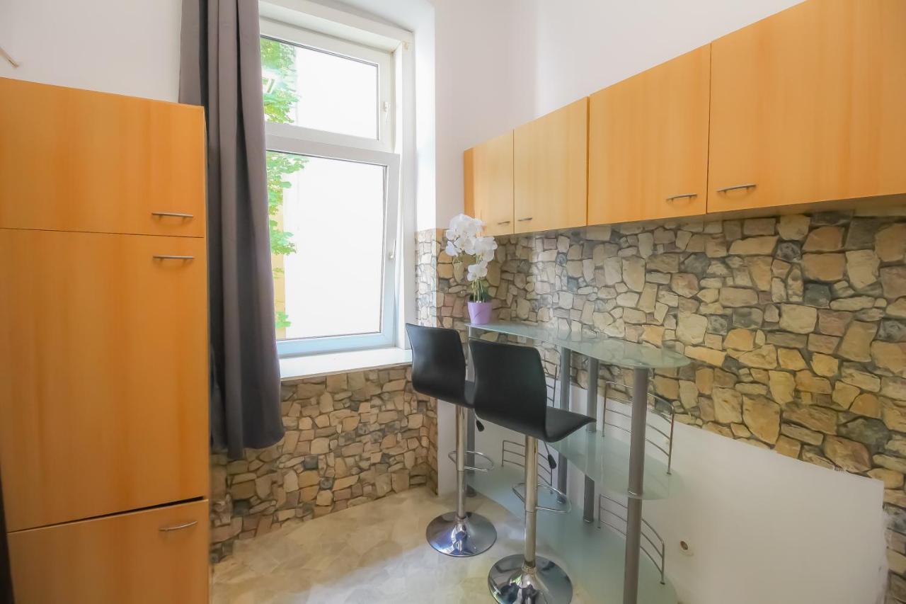 Ss Family 3 Bedroom Apartment In Praterstern Area Dw8 Wien Exterior foto